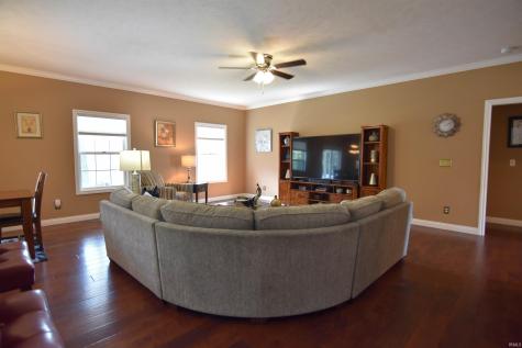 8700 Wynnfield Drive Evansville IN 47725