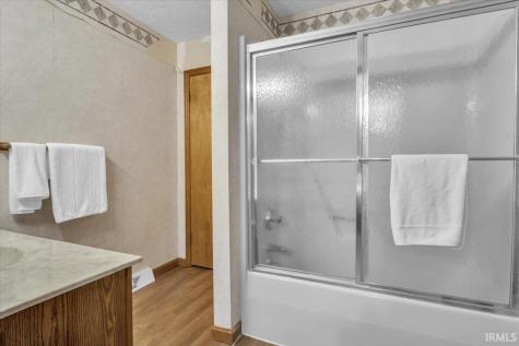1524 Lark Lane Mount Vernon IN 47620