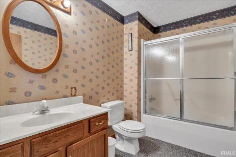1524 Lark Lane Mount Vernon IN 47620