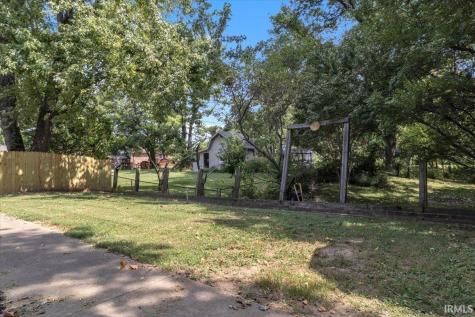 1524 Lark Lane Mount Vernon IN 47620