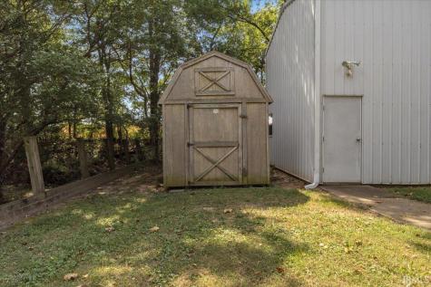 1524 Lark Lane Mount Vernon IN 47620