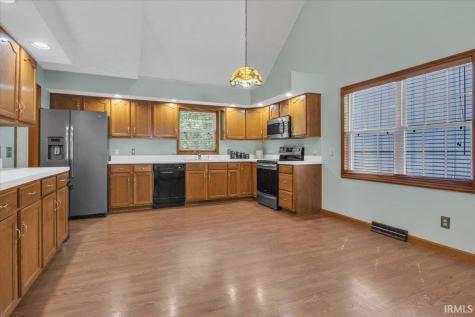 1524 Lark Lane Mount Vernon IN 47620