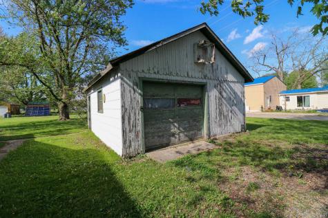 1008 W Elm Street Hartford City IN 47348