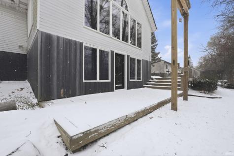 1588 Country Homes Drive Ligonier IN 46767
