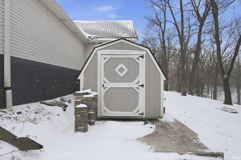 1588 Country Homes Drive Ligonier IN 46767