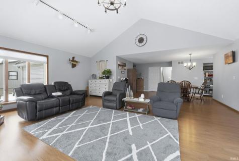1588 Country Homes Drive Ligonier IN 46767