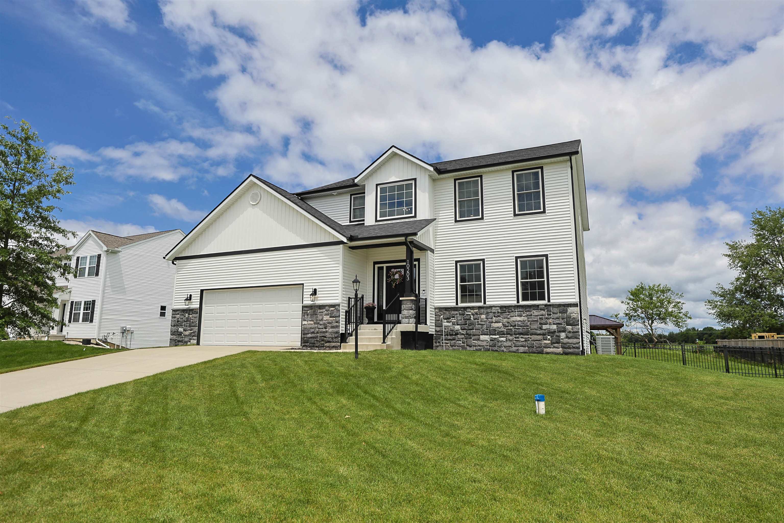 10203 Roszalka Court Granger IN 46530