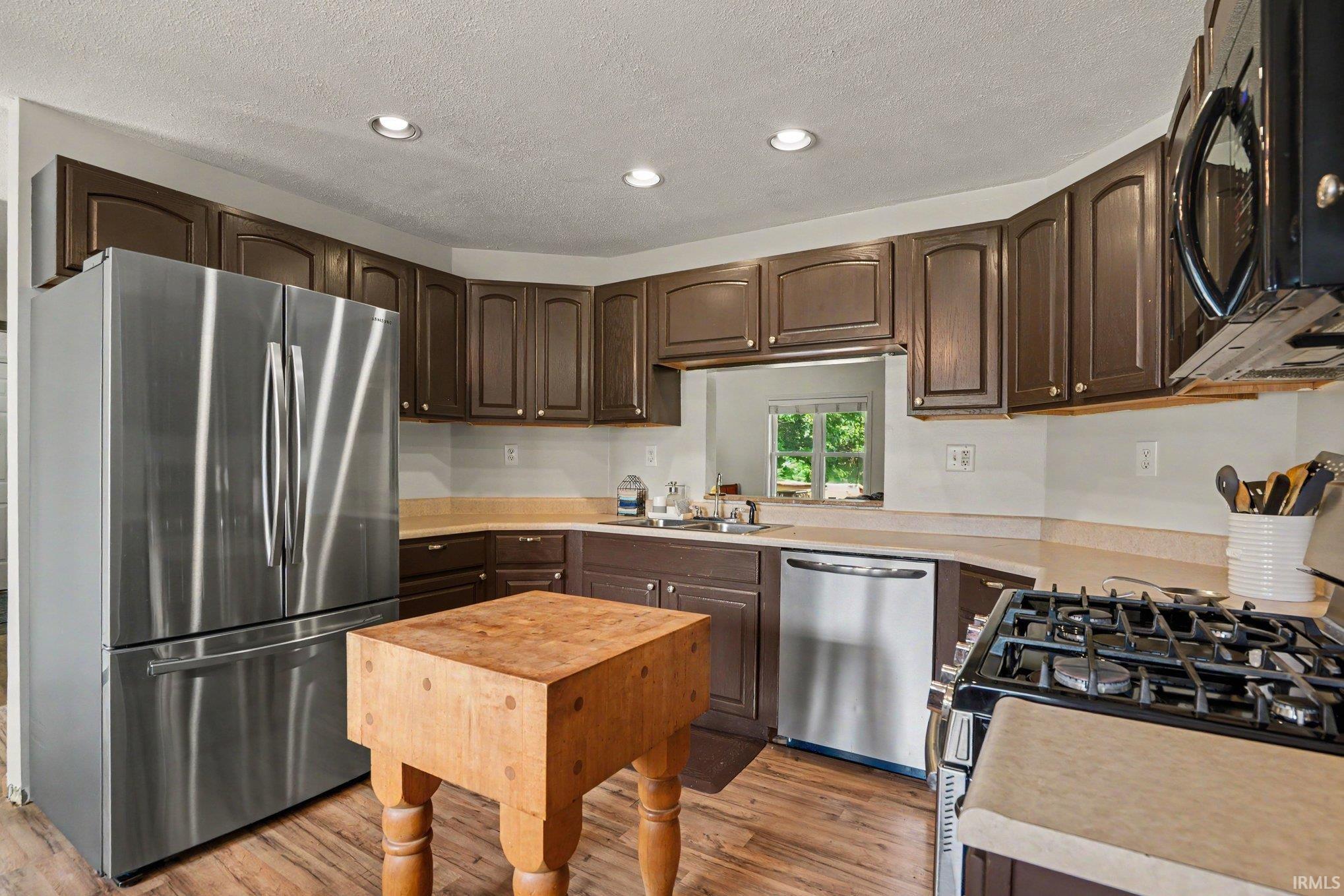 54672 Harmony Lane Elkhart IN 46514