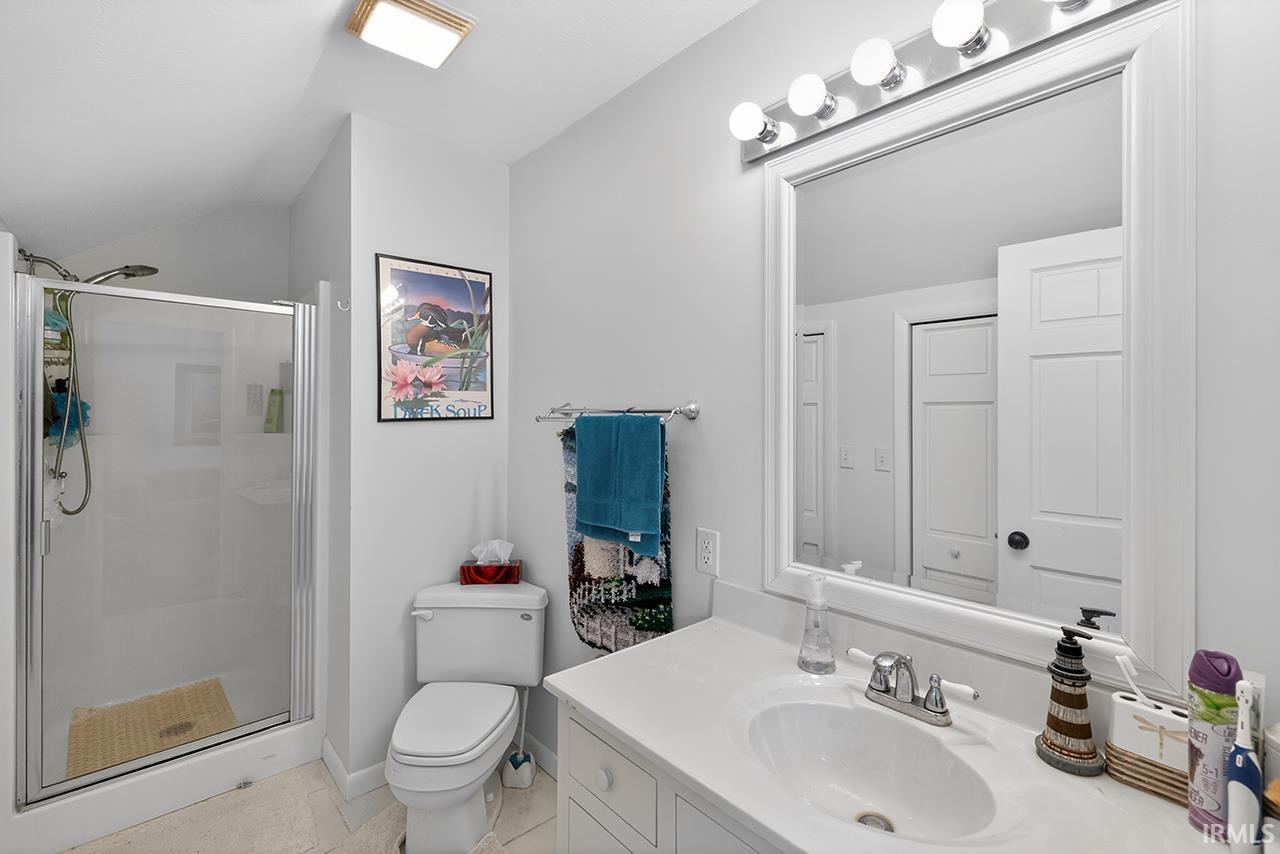 17901 County Road 112 Bristol IN 46507