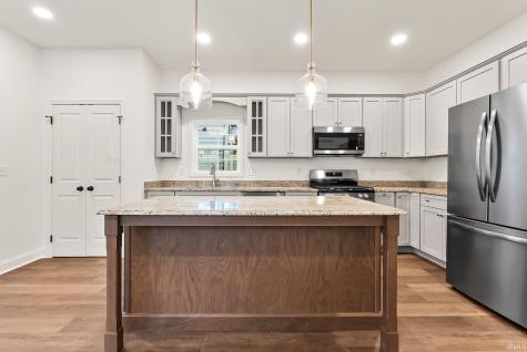 1222 Swinney Avenue Fort Wayne IN 46802
