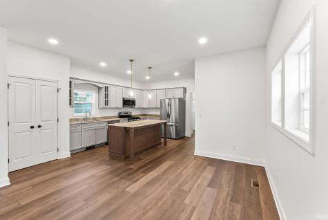 1222 Swinney Avenue Fort Wayne IN 46802