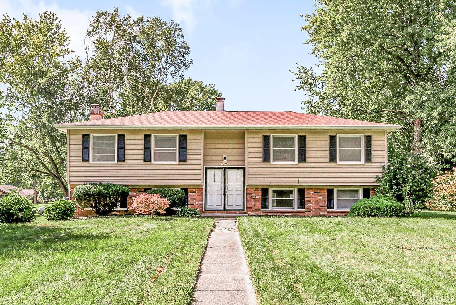 South Bend IN, 1356 Hampshire Drive