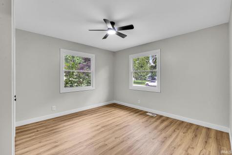 1356 Hampshire Drive South Bend IN 46614