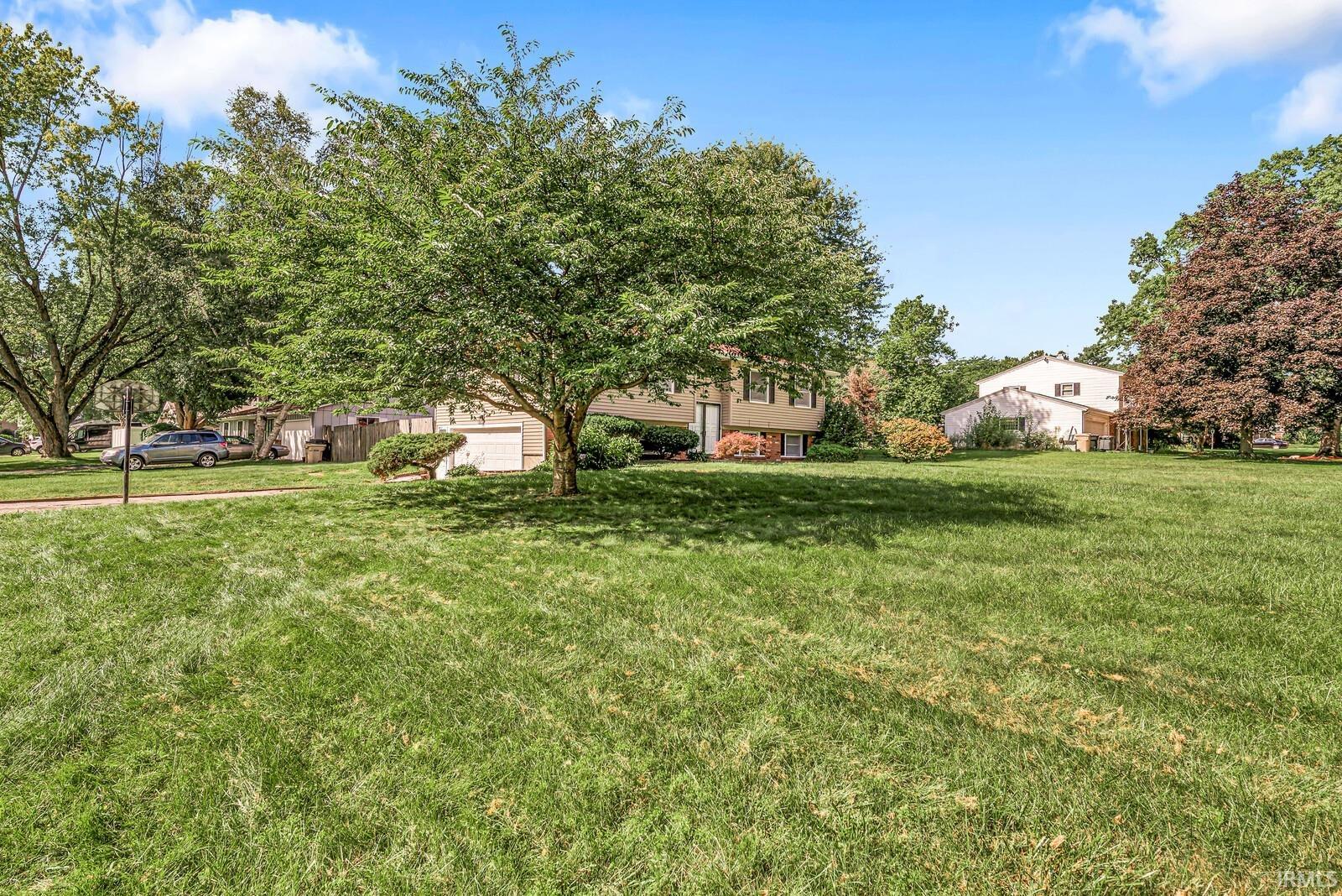 1356 Hampshire Drive South Bend IN 46614