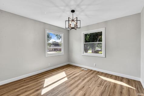 1356 Hampshire Drive South Bend IN 46614