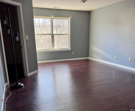527 S Cobblestone Court Bloomington IN 47403