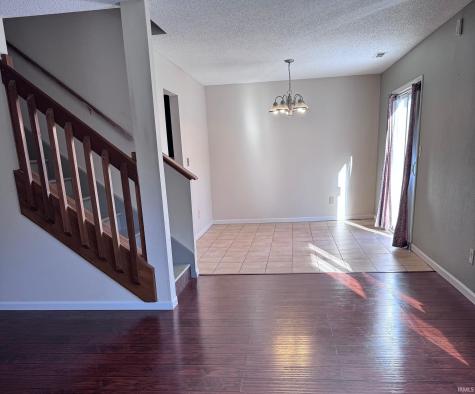 527 S Cobblestone Court Bloomington IN 47403
