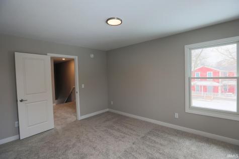 838 Lavina Street Fort Wayne IN 46802