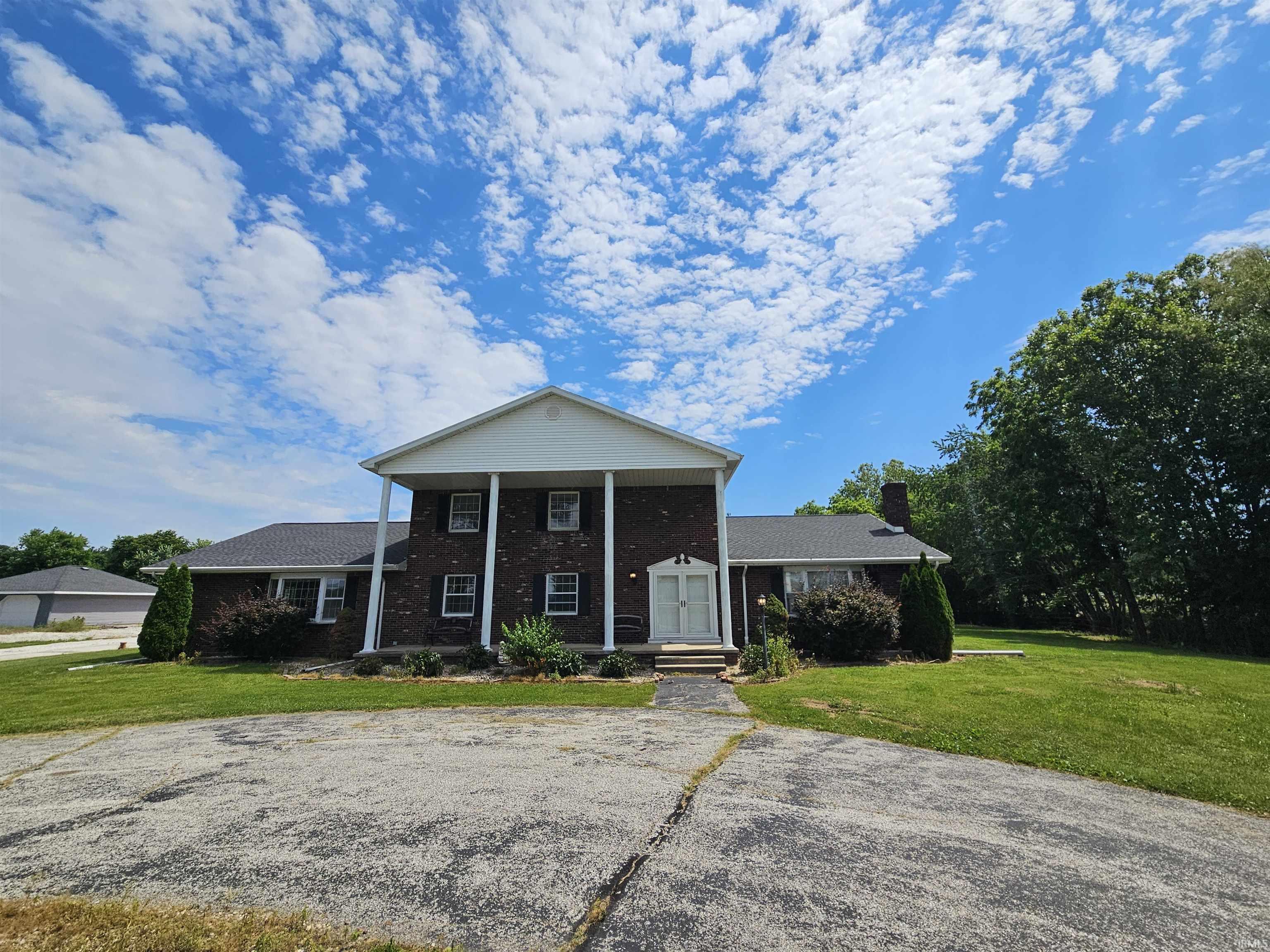 148 S Hickory Corner Road Vincennes IN 47591