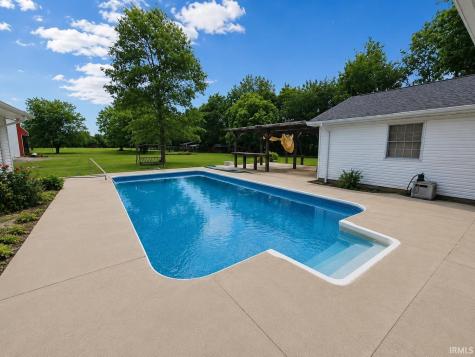 148 S Hickory Corner Road Vincennes IN 47591