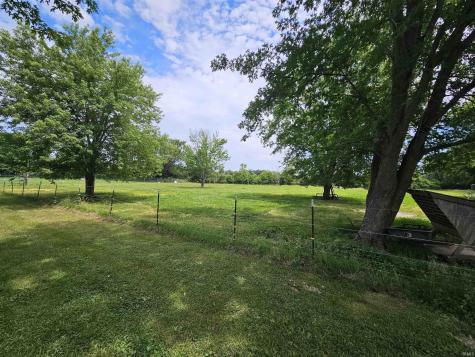 148 S Hickory Corner Road Vincennes IN 47591