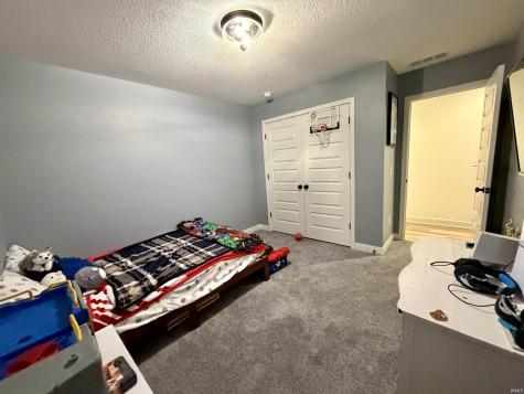 10827 Kathy Drive Fort Wayne IN 46835