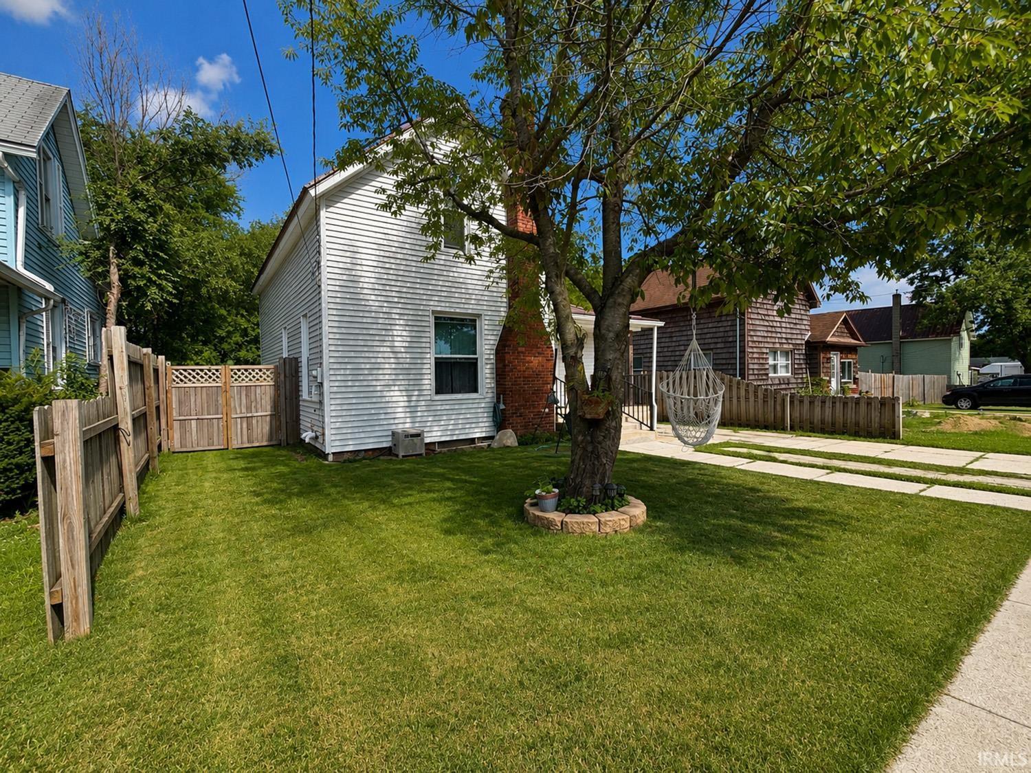 916 N Center Street Bremen IN 46506