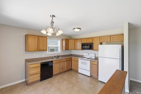 4009 Nadina Cove Fort Wayne IN 46815