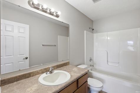 4009 Nadina Cove Fort Wayne IN 46815