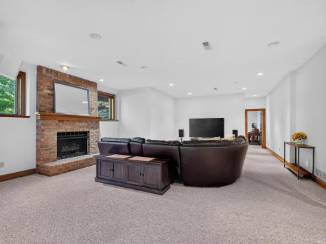 7730 Inverness Glens Drive Fort Wayne IN 46804