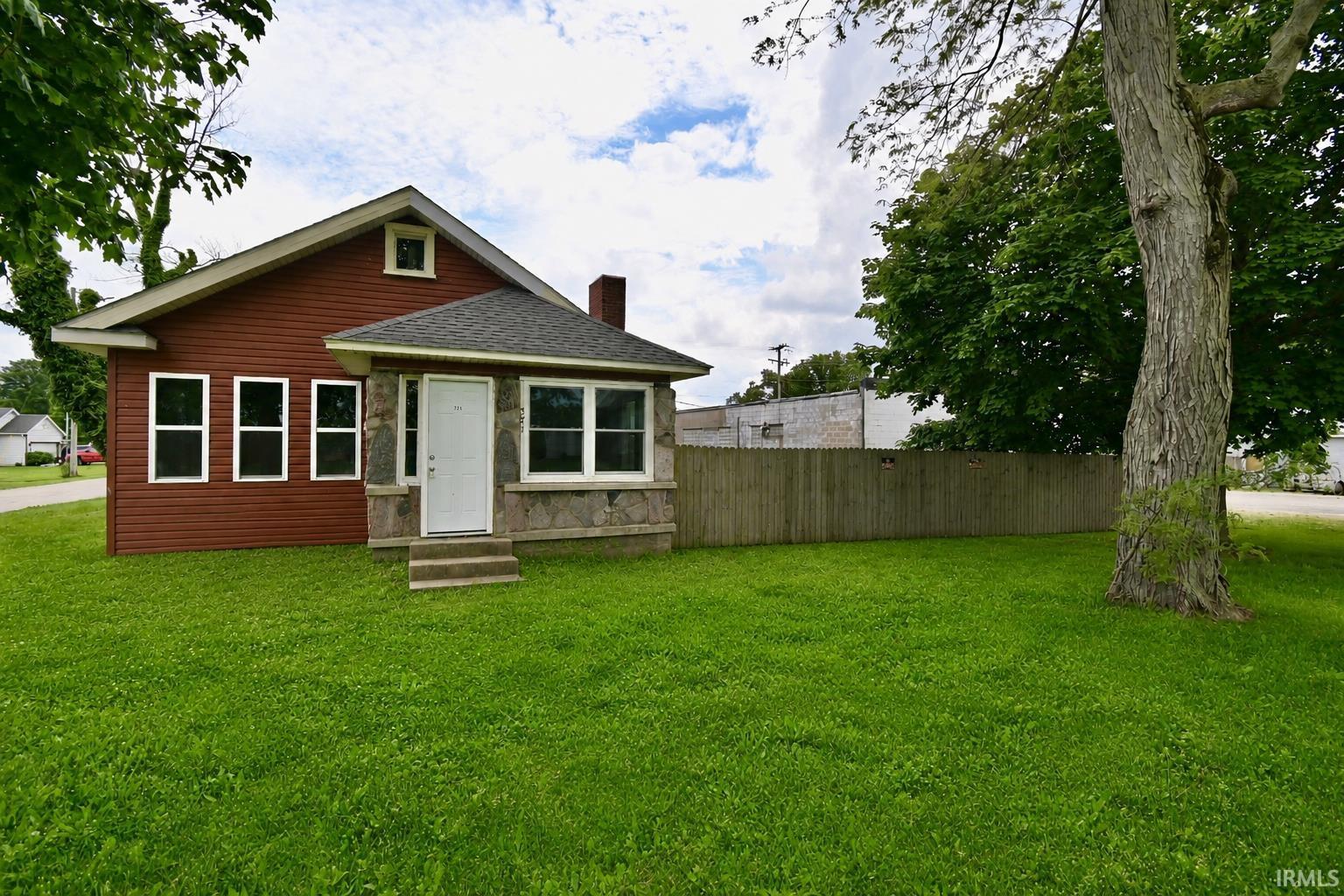 521 E Jackson Street Mulberry IN 46058