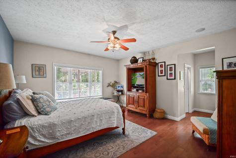 663 N Admirals Pointe Drive Lafayette IN 47909