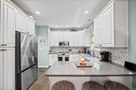 663 N Admirals Pointe Drive Lafayette IN 47909