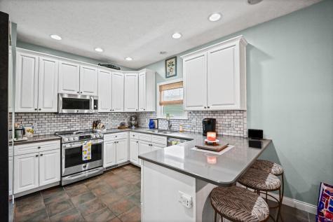 663 N Admirals Pointe Drive Lafayette IN 47909