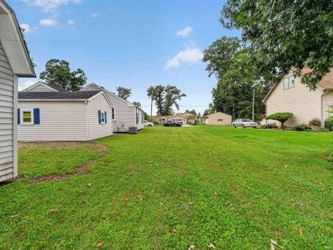 1804 Lower Huntington Road Fort Wayne IN 46819