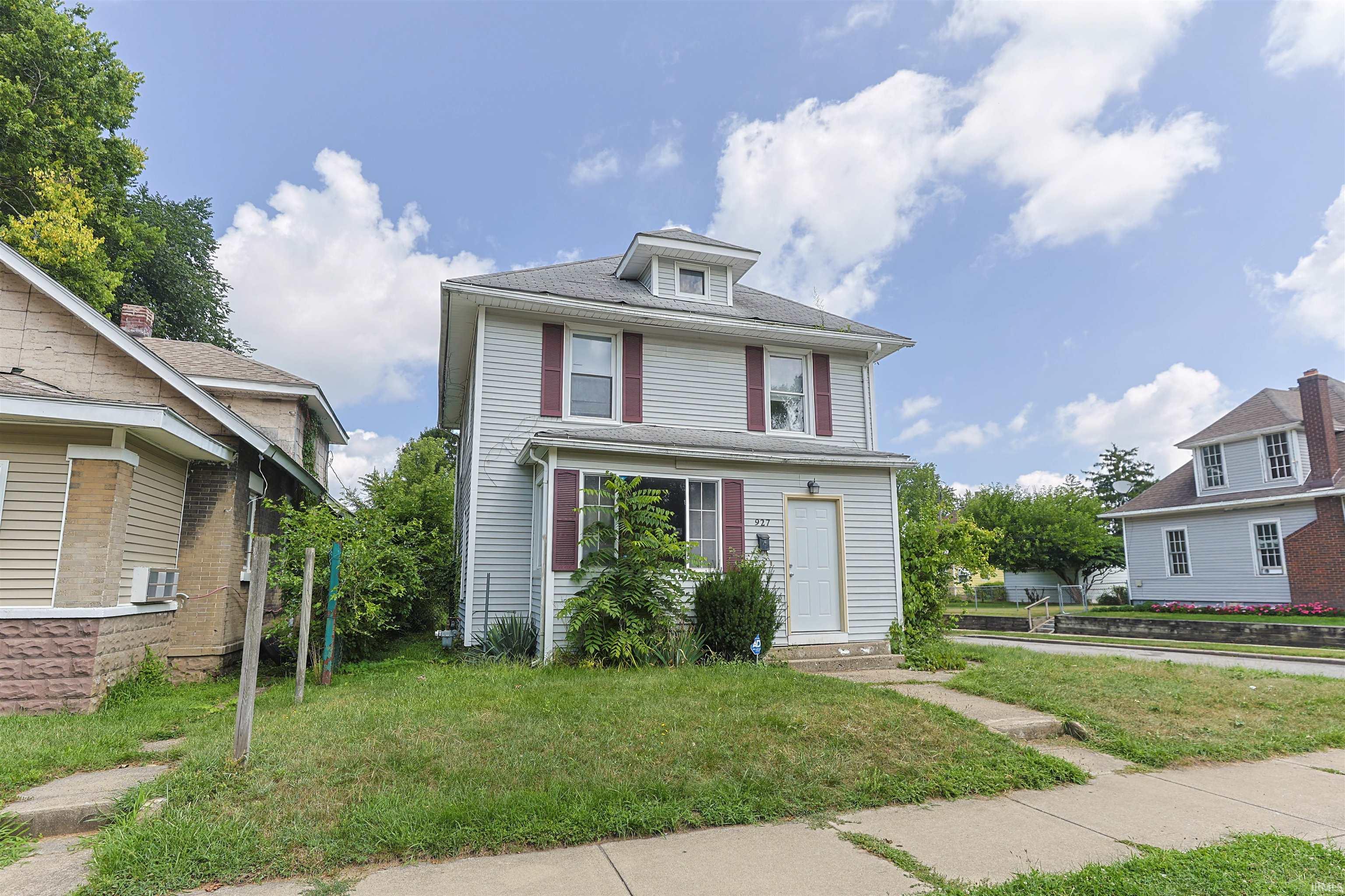 927 E Indiana Avenue South Bend IN 46613