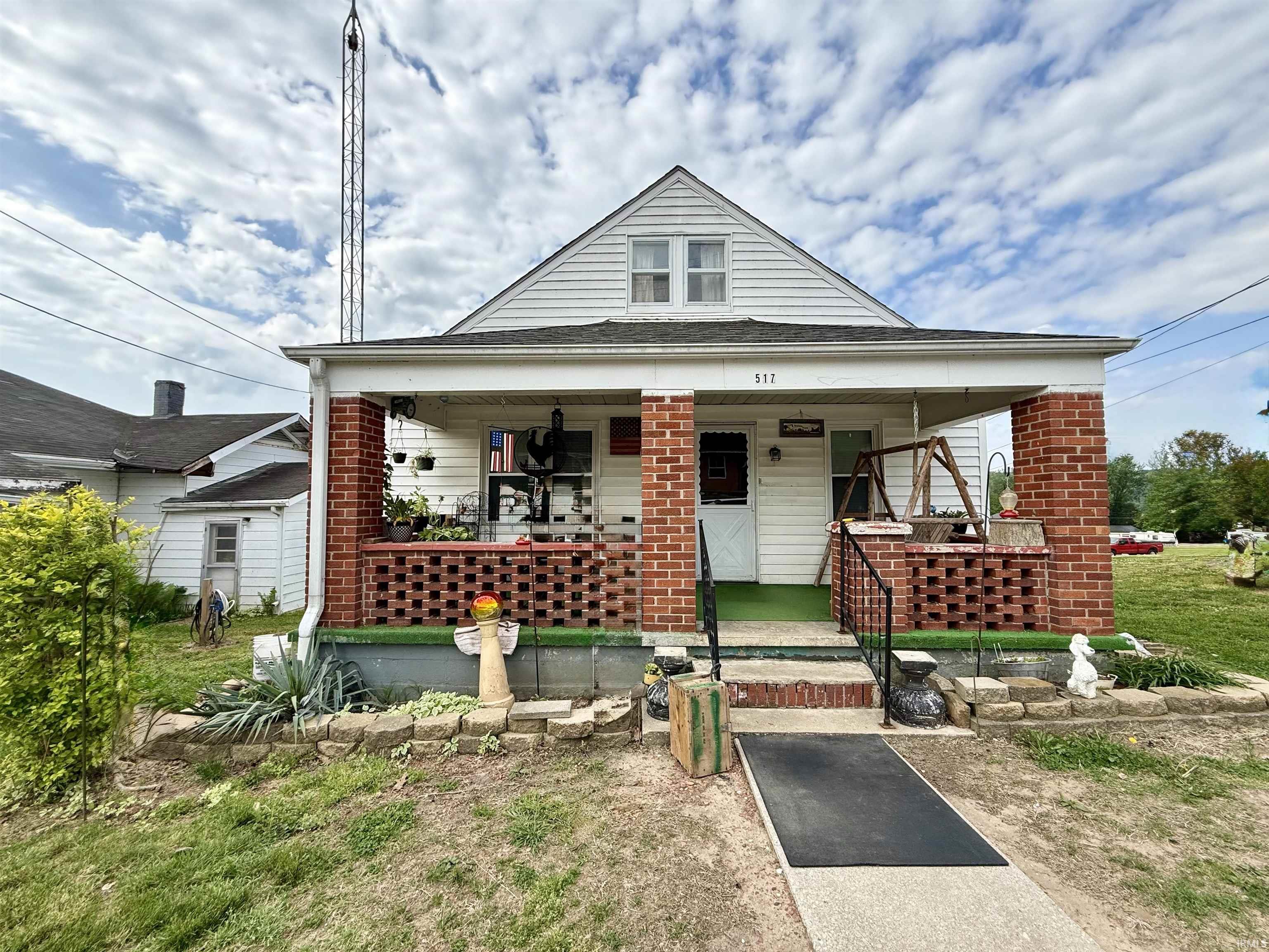 517 Stephens Street Shoals IN 47581