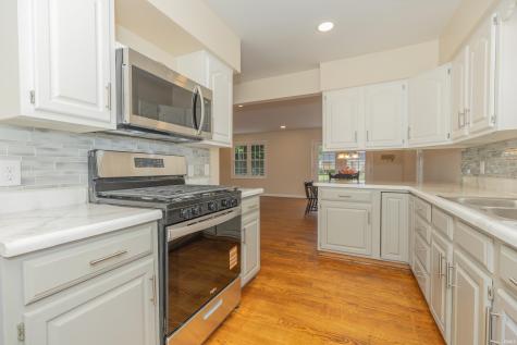 4904 Conlin Avenue Evansville IN 47715