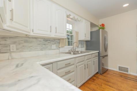 4904 Conlin Avenue Evansville IN 47715