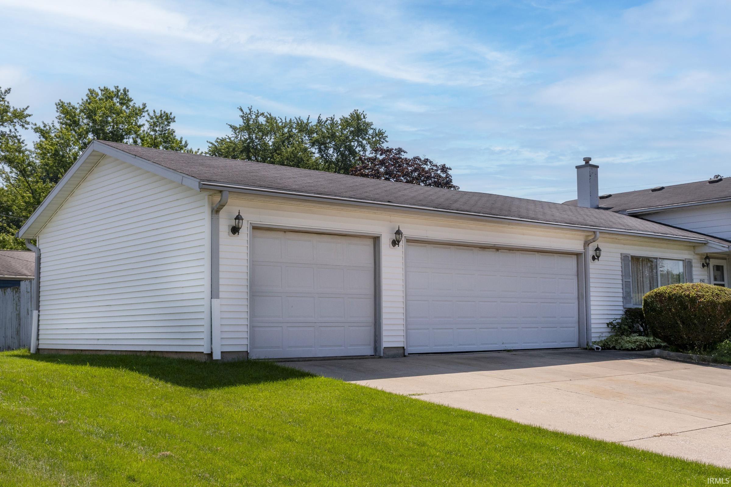 4542 Macdougall Court South Bend IN 46614
