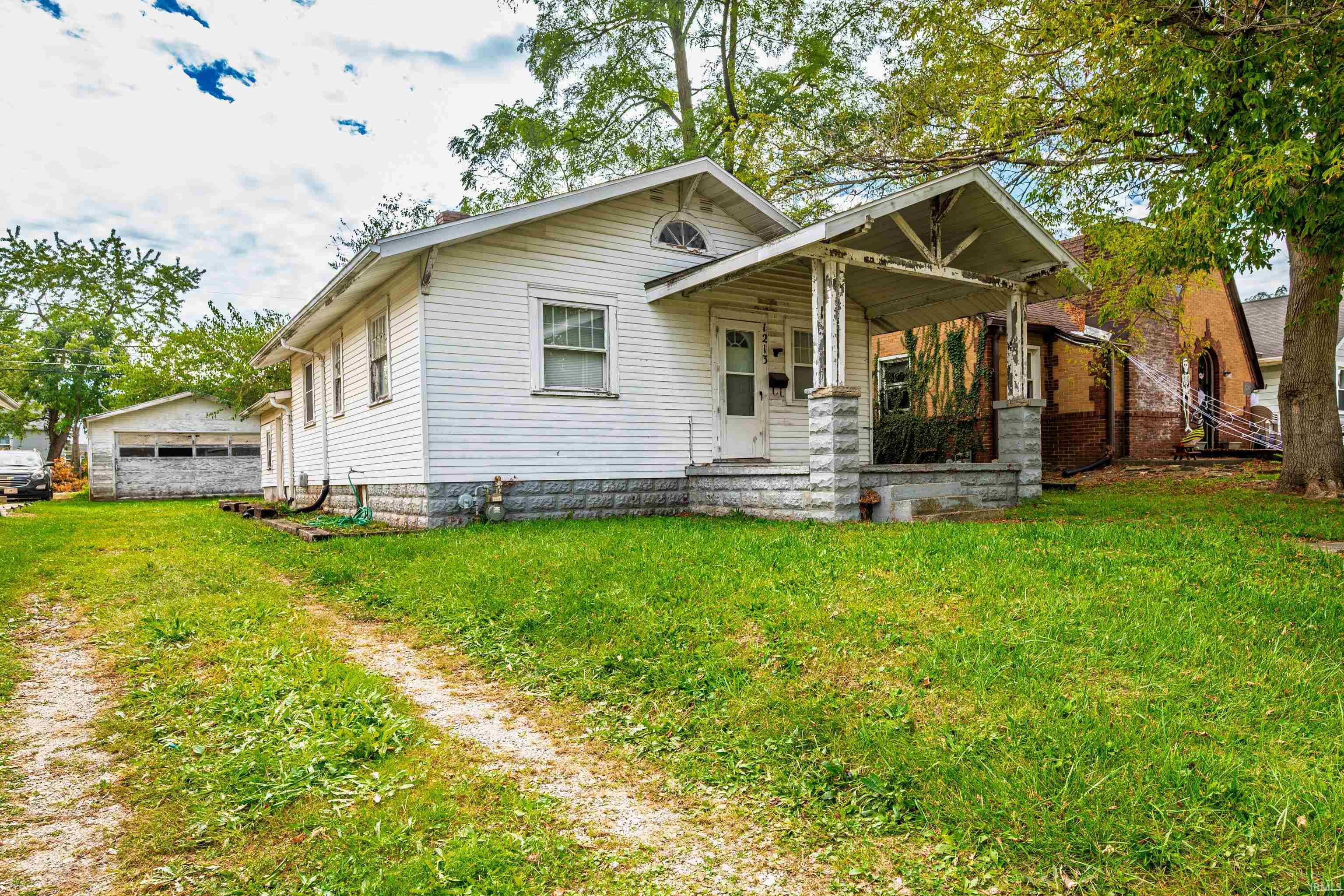 1213 W Abbott Street Muncie IN 47303