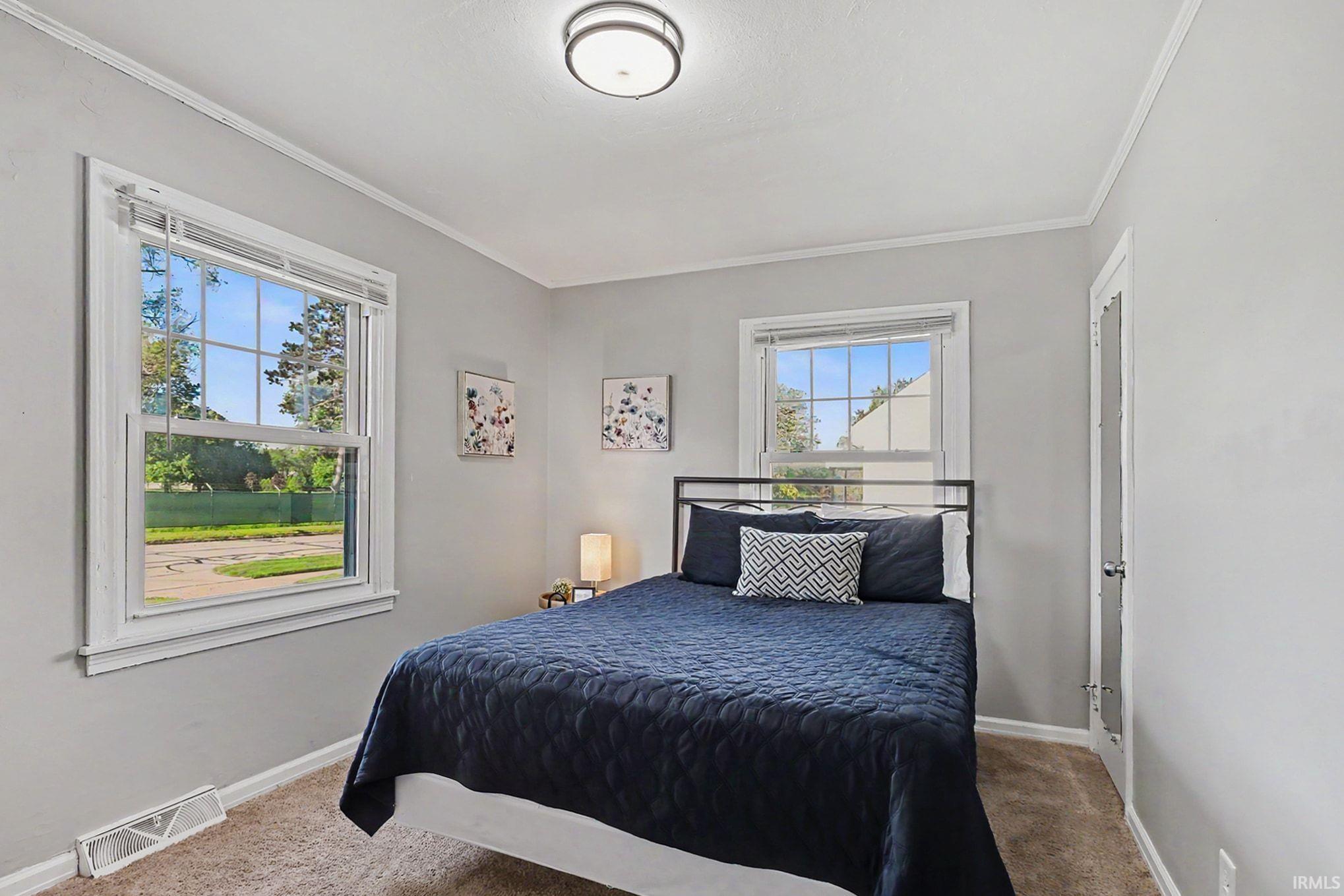 2427 Corby Boulevard South Bend IN 46615