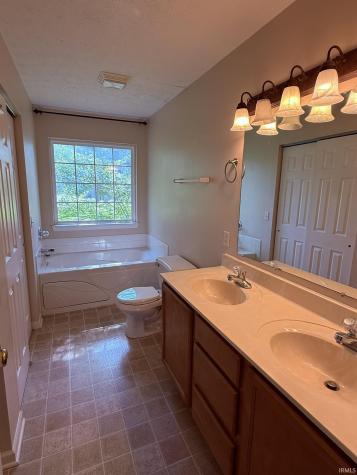 4816 N Ashcroft Lane Bloomington IN 47404