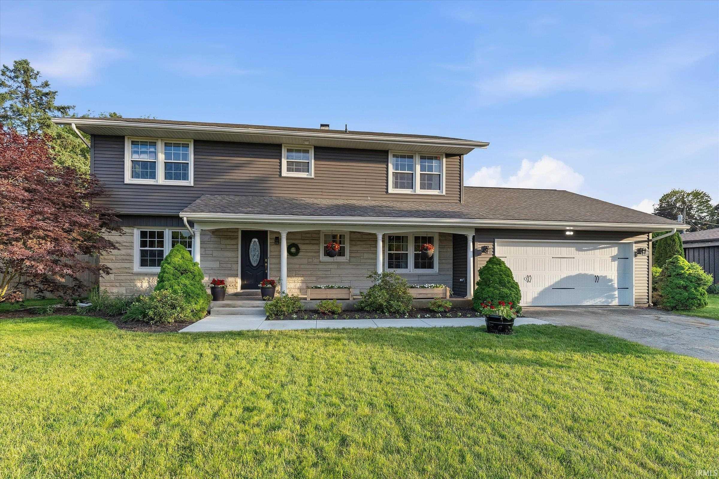 24328 Elmhurst Drive Elkhart IN 46517