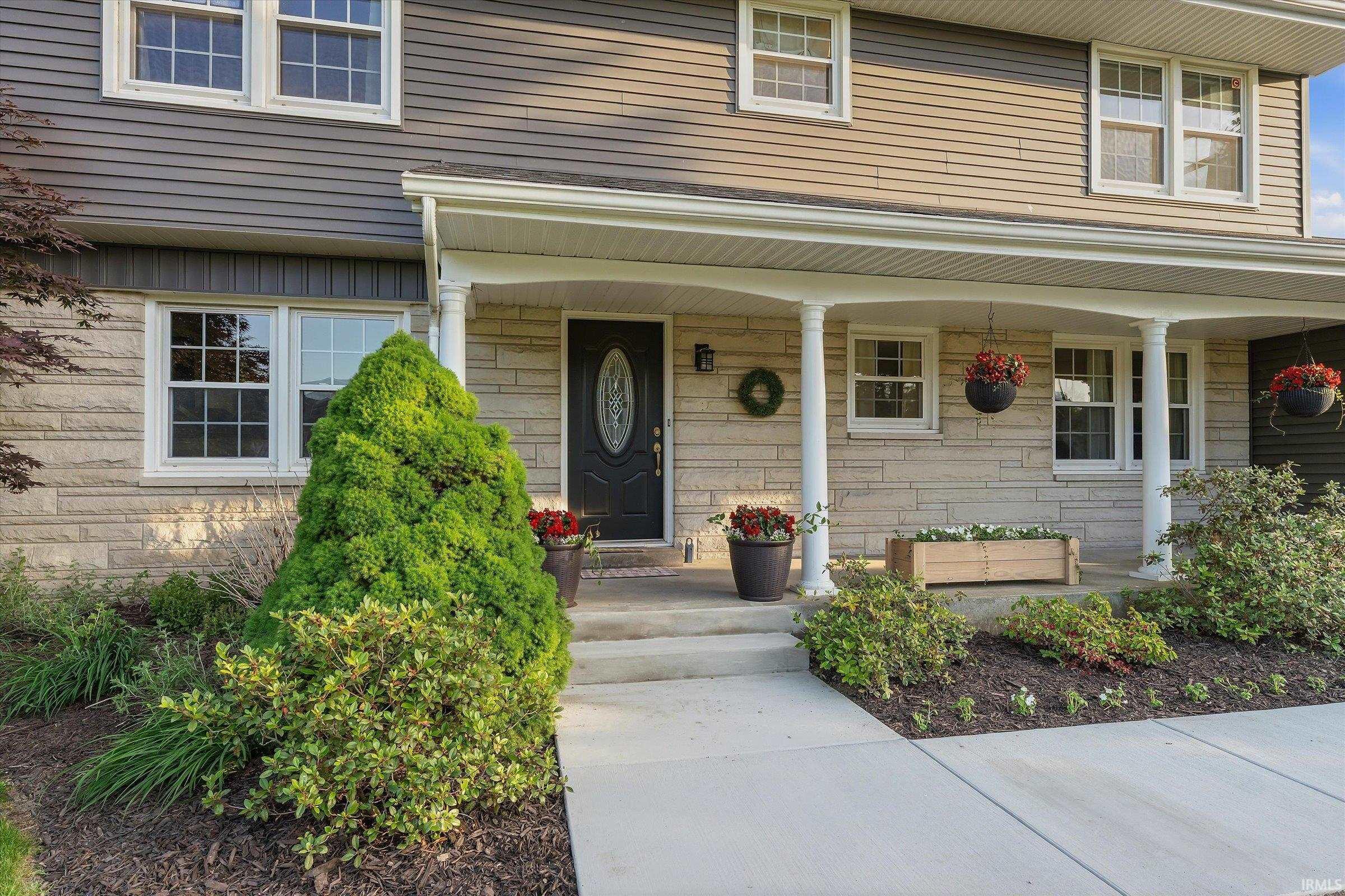 24328 Elmhurst Drive Elkhart IN 46517