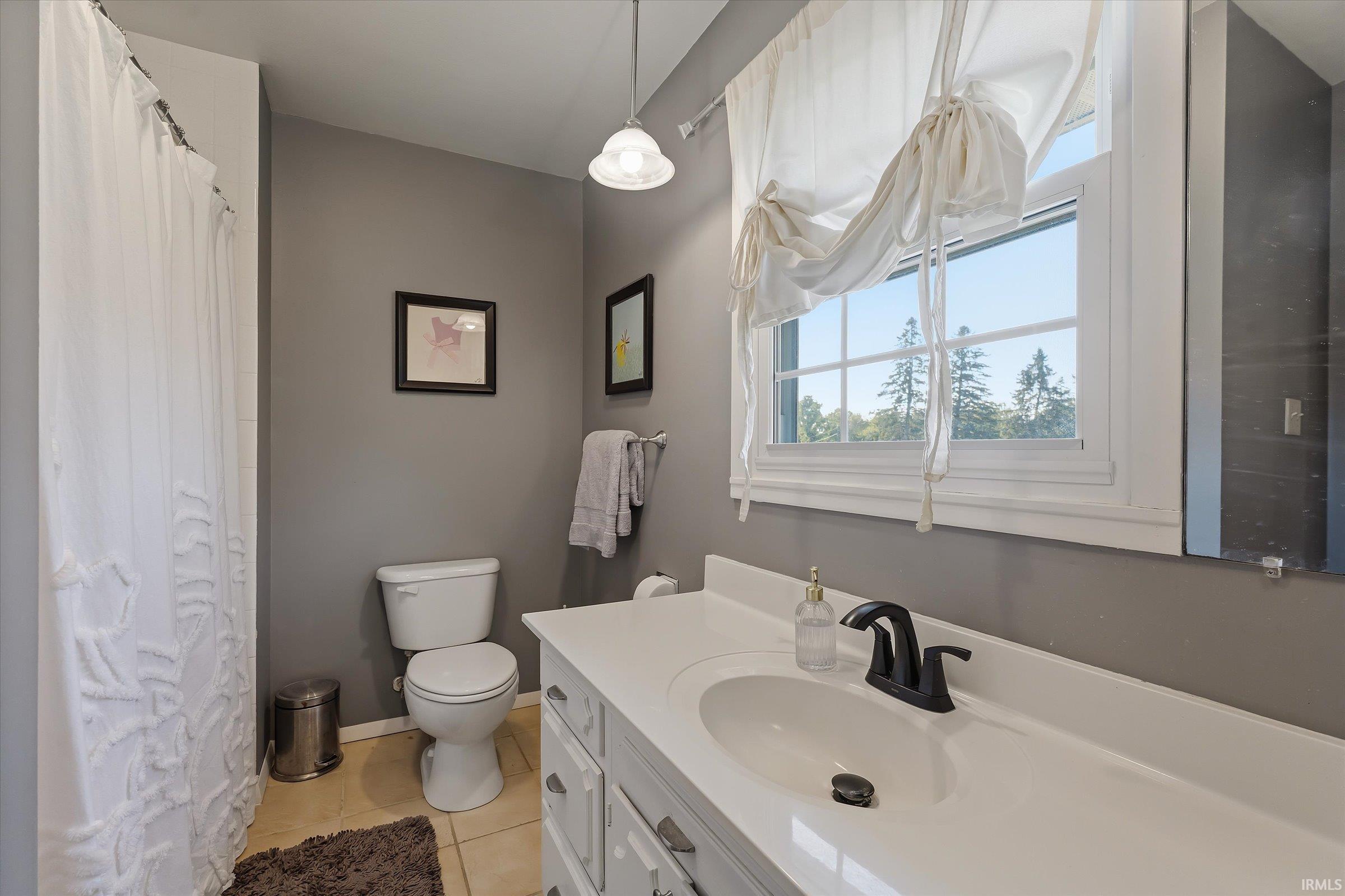 24328 Elmhurst Drive Elkhart IN 46517