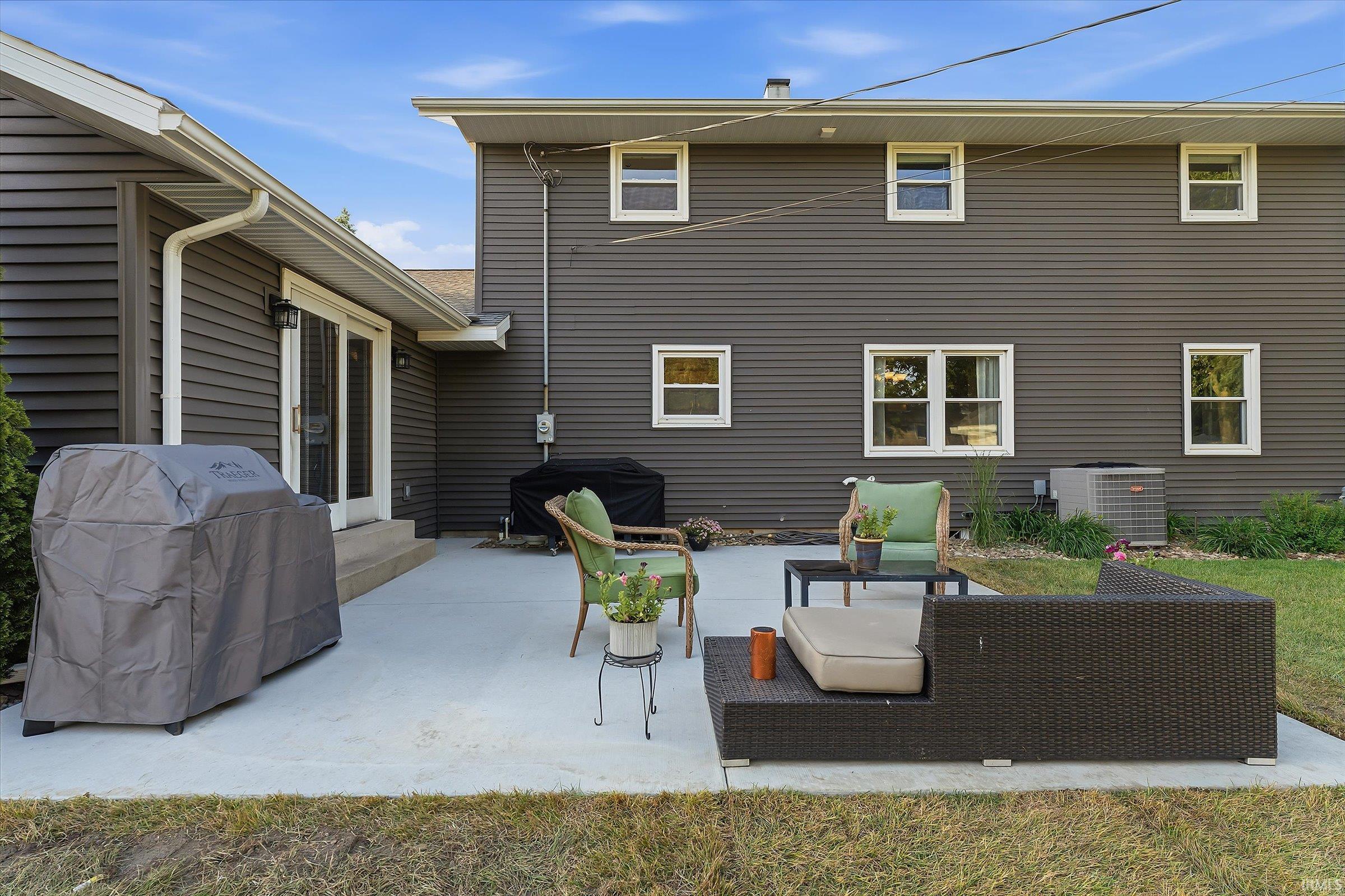 24328 Elmhurst Drive Elkhart IN 46517