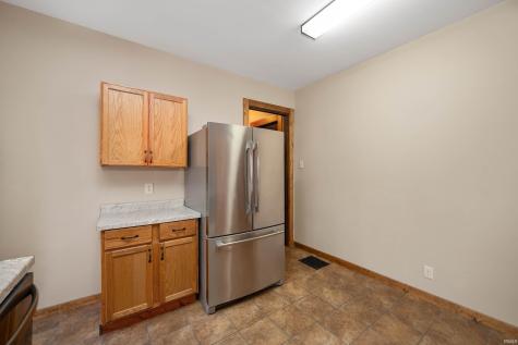 4 W Henley Street Carthage IN 46115