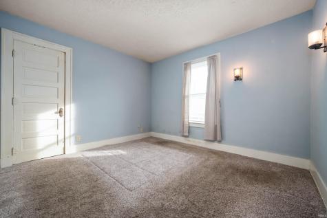 4 W Henley Street Carthage IN 46115