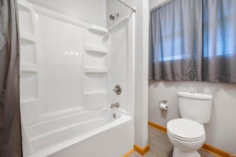 4 W Henley Street Carthage IN 46115